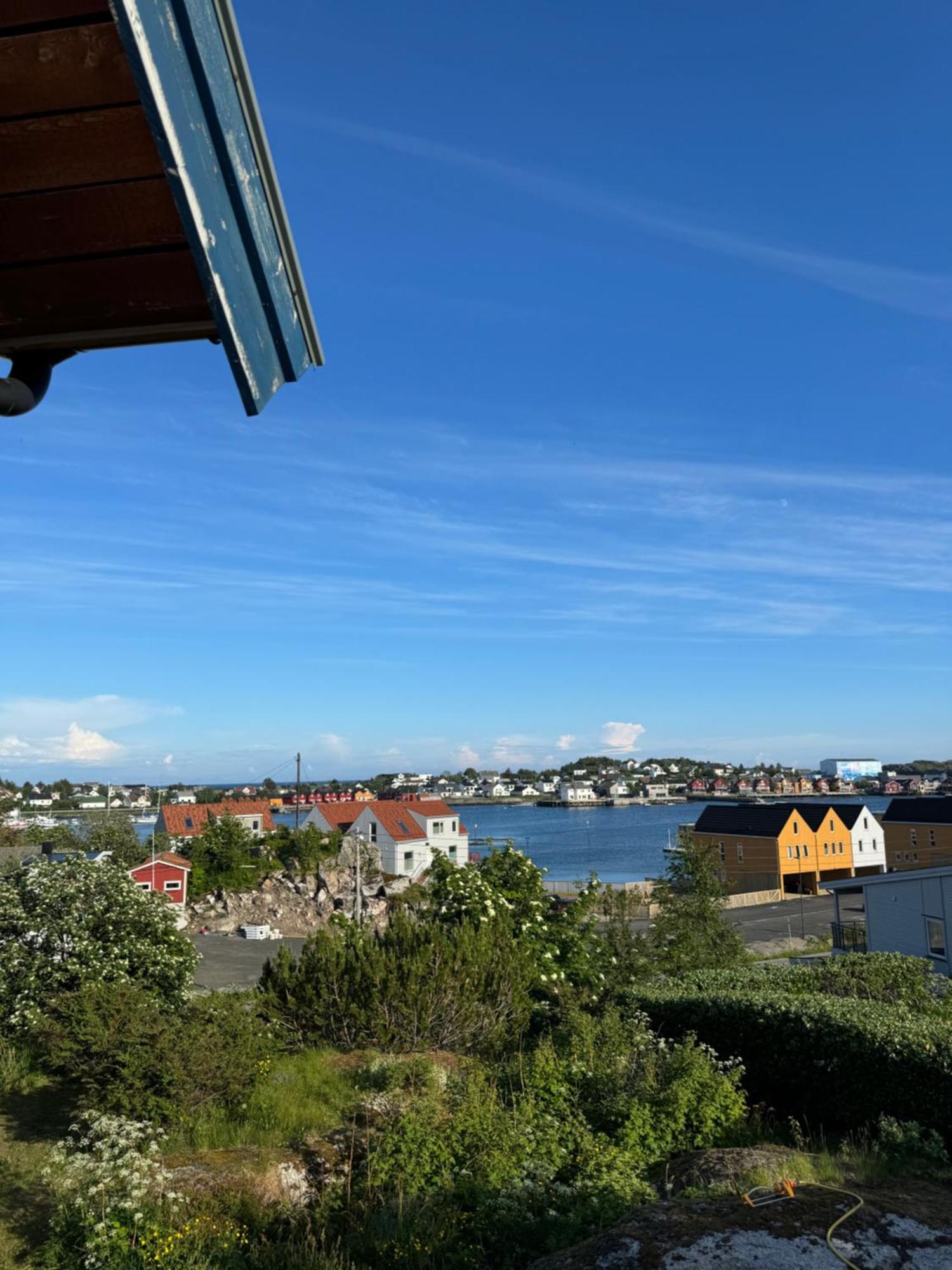 Leilighet Ballstad Bagian luar foto